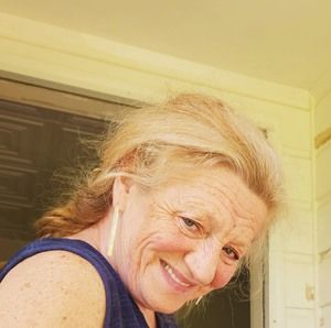 Meet your Posher, Vicky